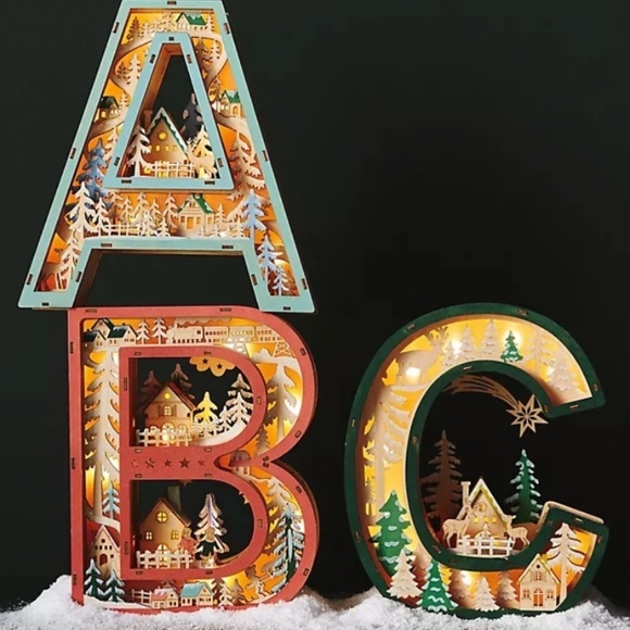 Anthropologie Monogram Wonderland Light-Up Scene Letter S - Picture 3 of 4